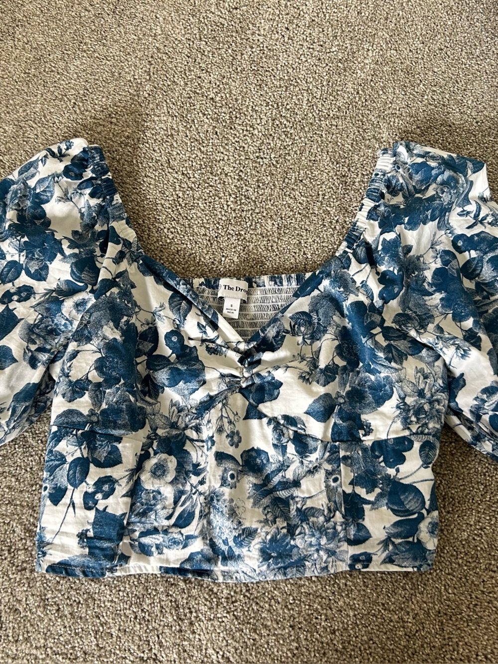 Blue Floral Puff-Sleeve Cropped Top